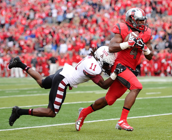 Rutgers WR Leonte Carroo hauls in the game-winning TD pass against Temple (Photo Courtesy of Maddie Meyer/Getty Images North America)