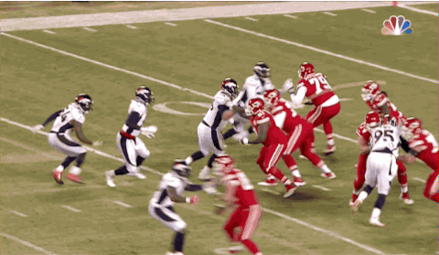 Von Miller sacks Alex Smith (Gif Courtesy of Bleacher Report/highlighthub.com)